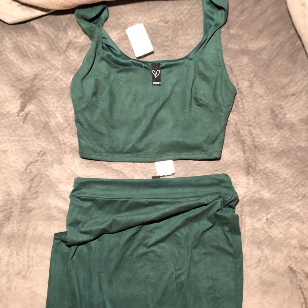 Matching tank size S & skirt size M set dark emerald green soft poly-spandex